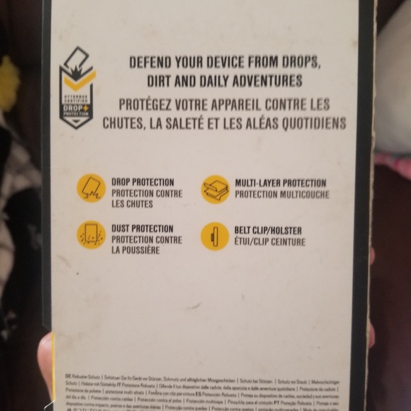 IPHONE Otterbox - Picture 3 of 3